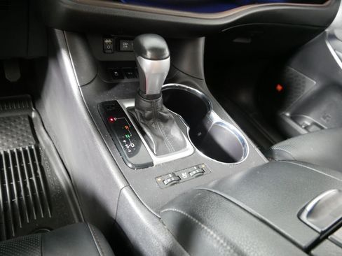 Used 2019 Toyota Highlander Limited Platinum AWD/4WD image 24