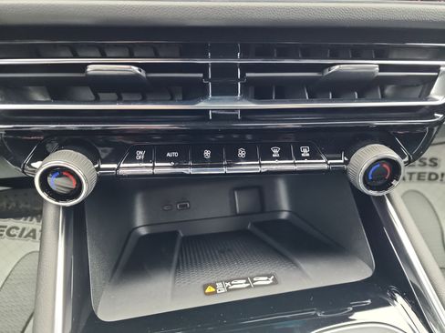 New 2026 Chevrolet Traverse Z71 w/ Enhanced Driving Package image 17