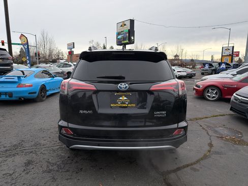 Used 2017 Toyota RAV4 Limited image 5