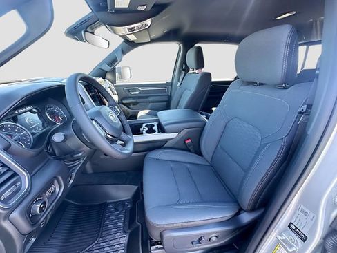 New 2026 RAM 1500 4x4 Crew Cab image 15