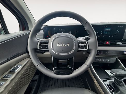 New 2026 Kia Carnival EX image 12