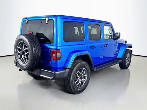 Used 2024 Jeep Wrangler Sahara w/ Safety Group image 7