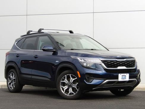 Used 2021 Kia Seltos EX AWD/4WD image 1