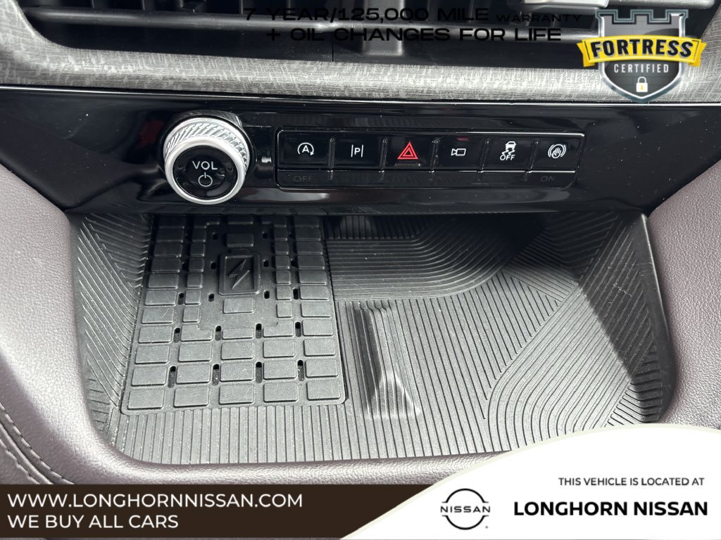 Used 2025 Ford Explorer Platinum w/ Ultimate Package RWD image 17