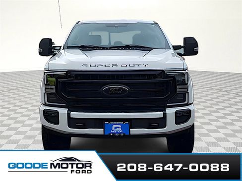 Used 2021 Ford F250 Lariat image 2