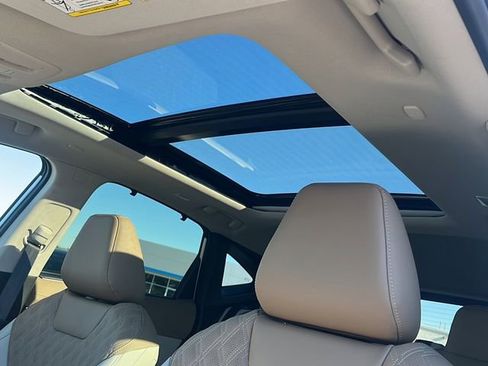 New 2026 Nissan Murano Platinum w/ Cargo Package AWD/4WD image 17