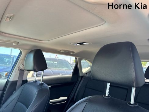 Certified 2021 Kia Seltos SX w/ SX Sunroof Package AWD/4WD image 24