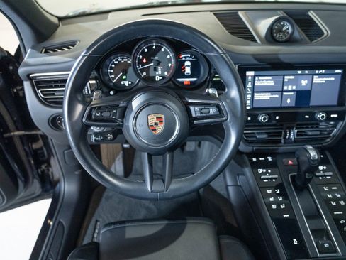 Certified 2023 Porsche Macan AWD/4WD image 26