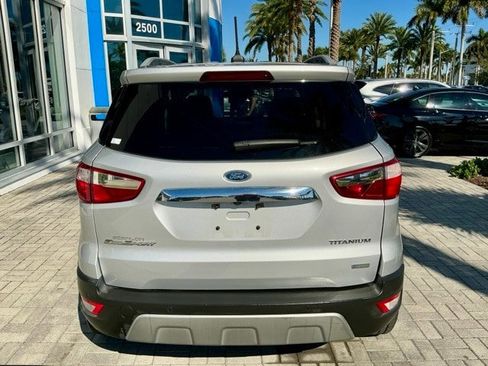 Used 2019 Ford EcoSport Titanium image 5