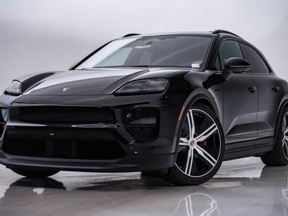 New 2025 Porsche Macan 4S Electric
