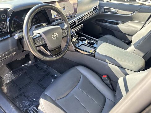 Used 2024 Toyota Mirai w/ Advanced Technology Package image 13
