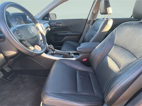 Used 2013 Honda Accord Touring image 11