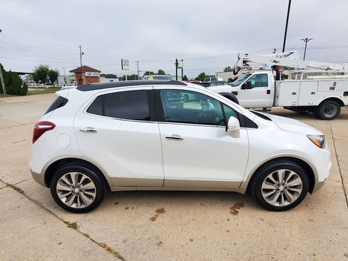 Used 2019 Buick Encore Preferred image 4