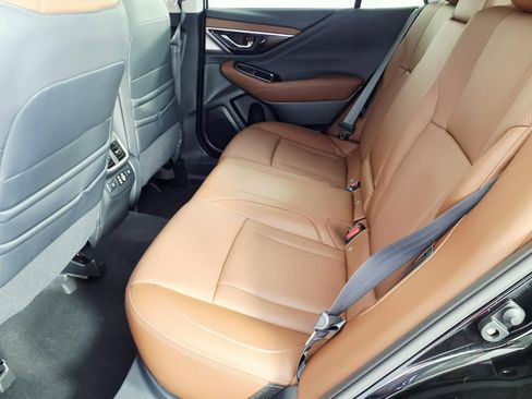 Used 2025 Subaru Outback Touring image 9
