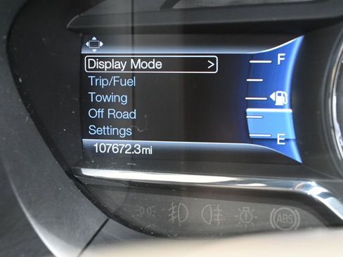 Used 2016 Lincoln Navigator Select image 32