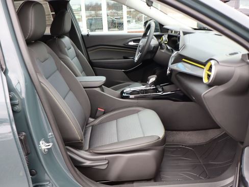 New 2026 Chevrolet Trax LT w/ Driver Confidence Package image 38