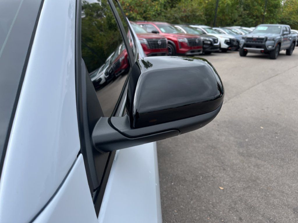 Used 2026 Chevrolet Equinox RS w/ Convenience Package III FWD image 35