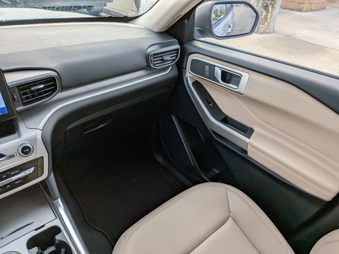 Certified 2023 Ford Explorer XLT w/ Equipment Group 202A image 19