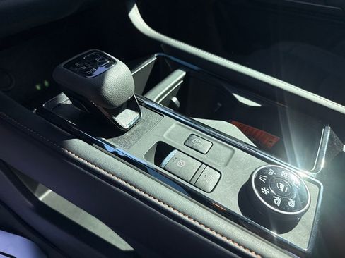 Used 2025 Nissan Pathfinder Rock Creek image 25