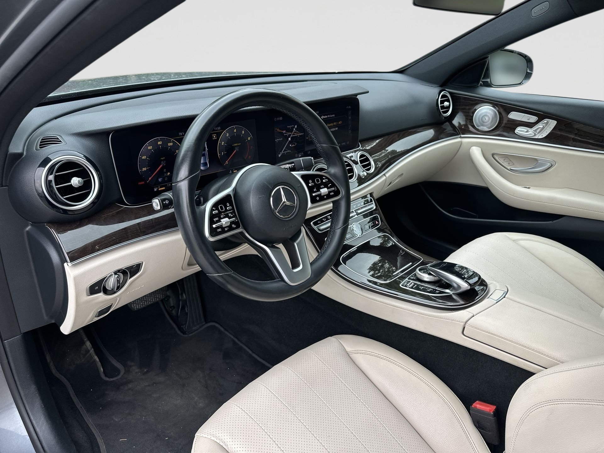Used 2020 Mercedes-Benz E 350 Sedan image 10