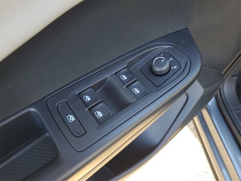 New 2026 Volkswagen Taos S image 17