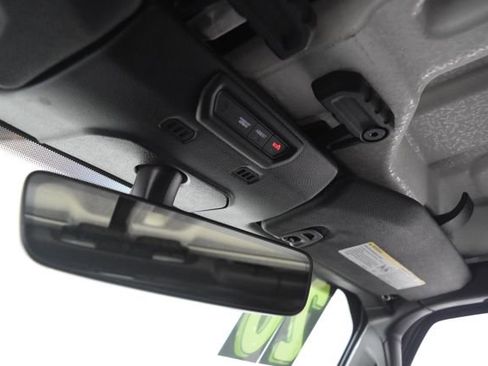 Certified 2020 Jeep Gladiator Overland image 15