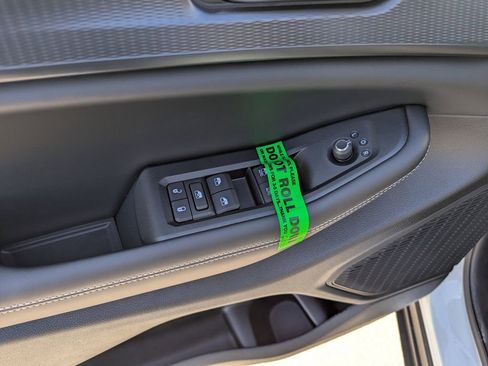 New 2025 Jeep Grand Cherokee Altitude RWD image 19