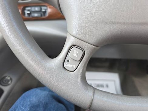 Used 2000 Buick Le Sabre Custom w/ Luxury Opt Pkg image 13