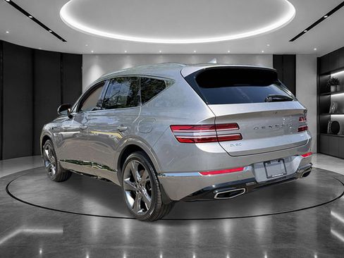 Used 2022 Genesis GV80 2.5T w/ Prestige Package 04 AWD/4WD image 4