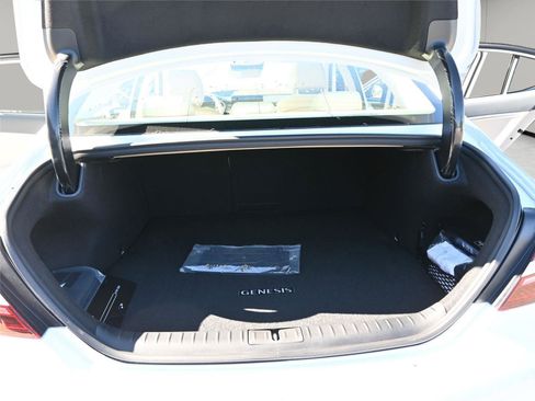 New 2026 Genesis G70 2.5T Prestige image 17