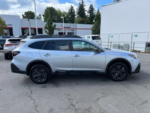 Used 2020 Subaru Outback Onyx Edition XT w/ Popular Package #2 AWD/4WD image 3