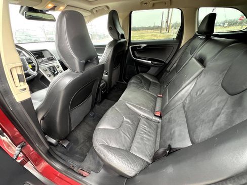 Used 2013 Volvo XC60 3.2 image 4