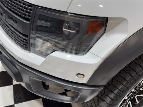 Used 2014 Ford F150 Raptor w/ Equipment Group 801A Luxury image 24