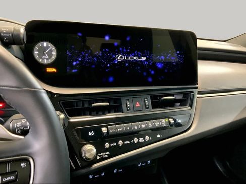 Used 2024 Lexus ES 350 w/ Premium Package FWD image 6