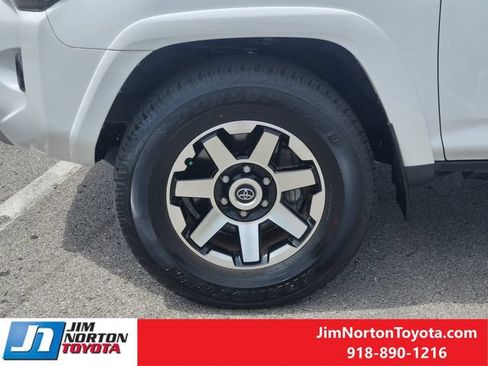 Used 2024 Toyota 4Runner TRD Off-Road Premium w/ Moonroof Package AWD/4WD image 13