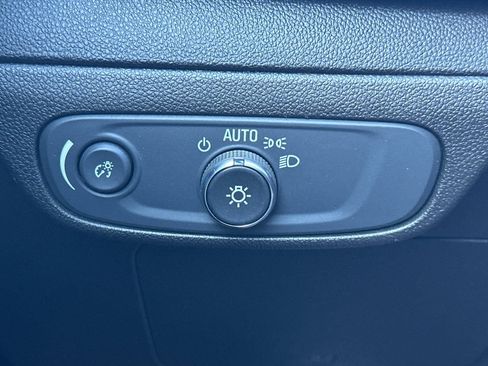 Used 2022 Chevrolet Bolt EUV Premier w/ Super Cruise Package image 41