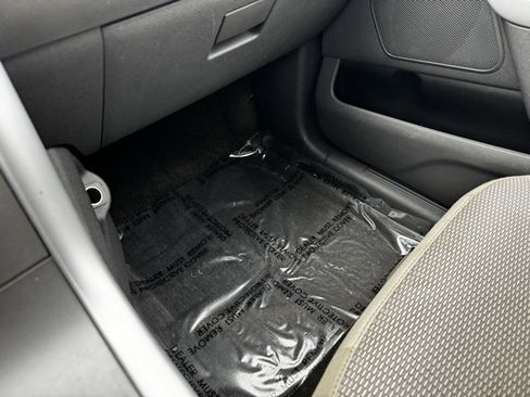 Used 2014 Ford Edge SEL image 16