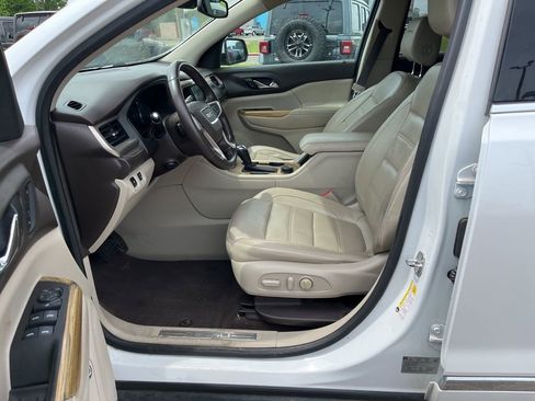 Used 2017 GMC Acadia Denali w/ Technology Package image 14