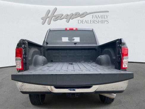 Used 2022 RAM 2500 Big Horn AWD/4WD image 7