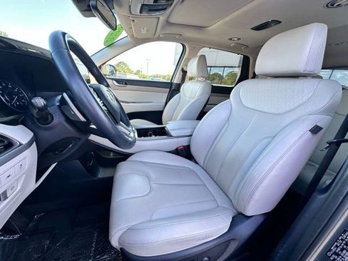 Used 2022 Hyundai Palisade SEL w/ 8P Bench Seat Package image 12