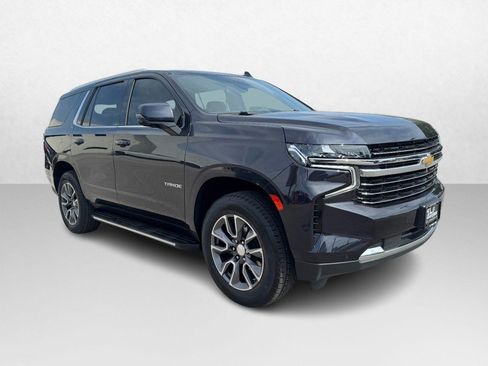 Used 2024 Chevrolet Tahoe LT w/ LT Signature Package AWD/4WD image 3