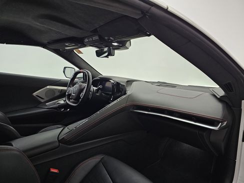 Used 2021 Chevrolet Corvette Stingray Premium Conv w/ Battery Protection Package image 17