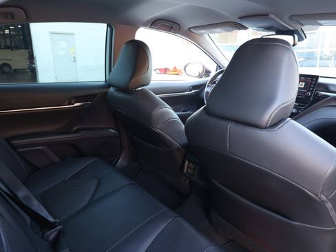 Used 2021 Toyota Camry XSE image 16