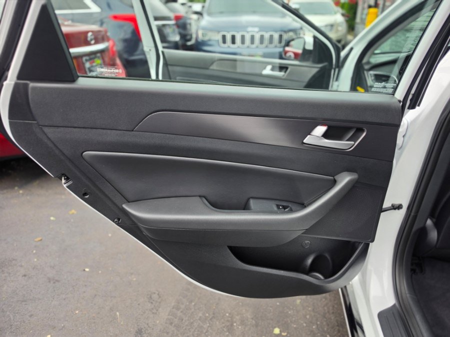 Used 2017 Hyundai Sonata Sport w/ Value Edition Package 02 FWD image 31