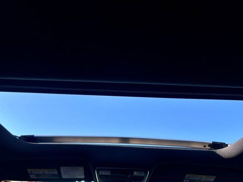 Used 2017 Toyota Tacoma Limited image 25