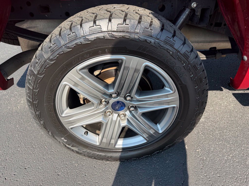 Used 2018 Ford F150 XLT w/ Equipment Group 302A Luxury AWD/4WD image 10