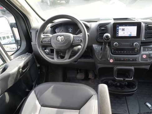 Used 2024 RAM ProMaster 2500 w/ Convenience Group FWD image 23