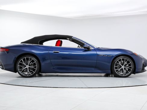 Certified 2026 Maserati GranCabrio Modena AWD/4WD image 7