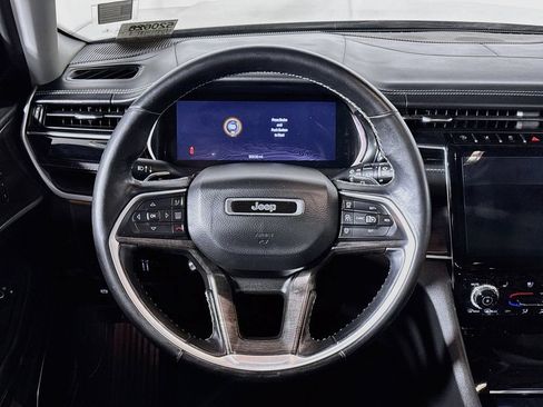 Used 2022 Jeep Grand Cherokee L Limited w/ Luxury Tech Group II AWD/4WD image 13