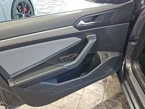 New 2026 Volkswagen Jetta SE FWD image 25